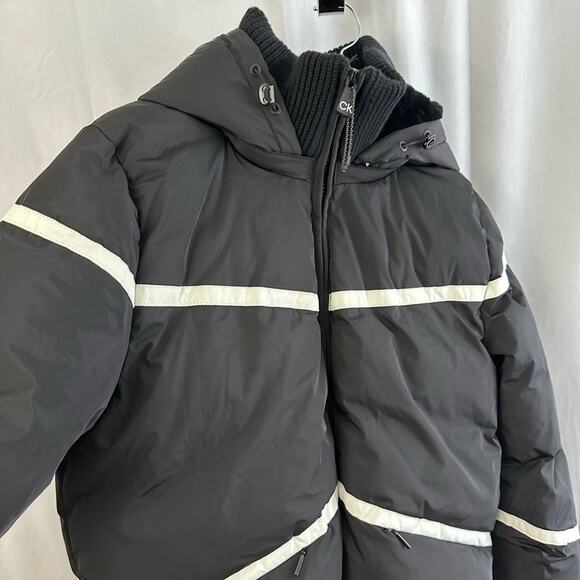 Calvin Klein Performance Quilted Down Puffer Jacket in Black Women Size Medium - Picture 3 of 9